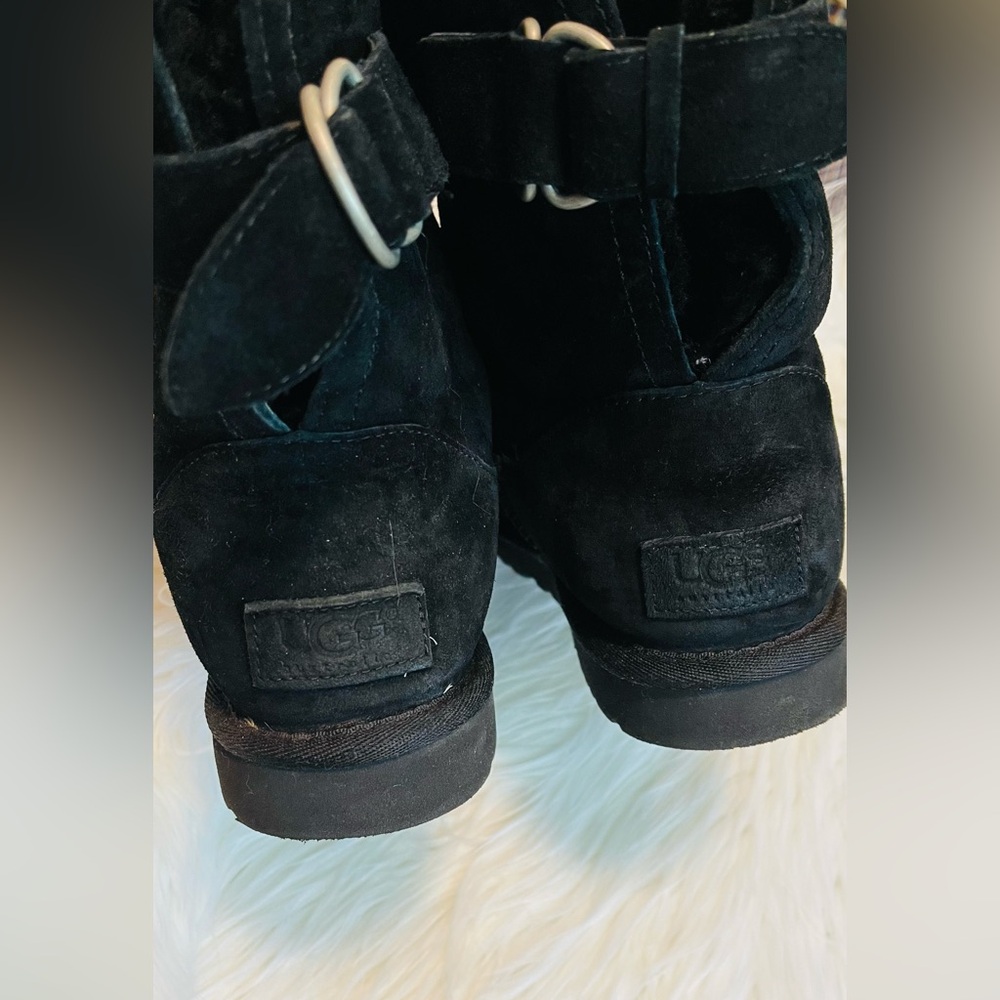 Ugg winter Black fur interior Suede Boots size 7 but fits more like 6.5 - Picture 10 of 12